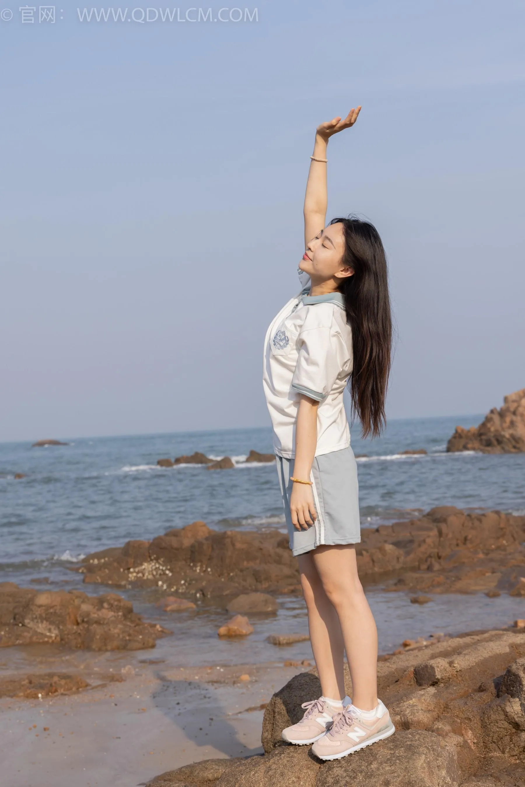 物恋传媒 NO.1567 美兔-海边的风 [151P]插图7